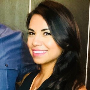 Meet your Posher, Vanessa